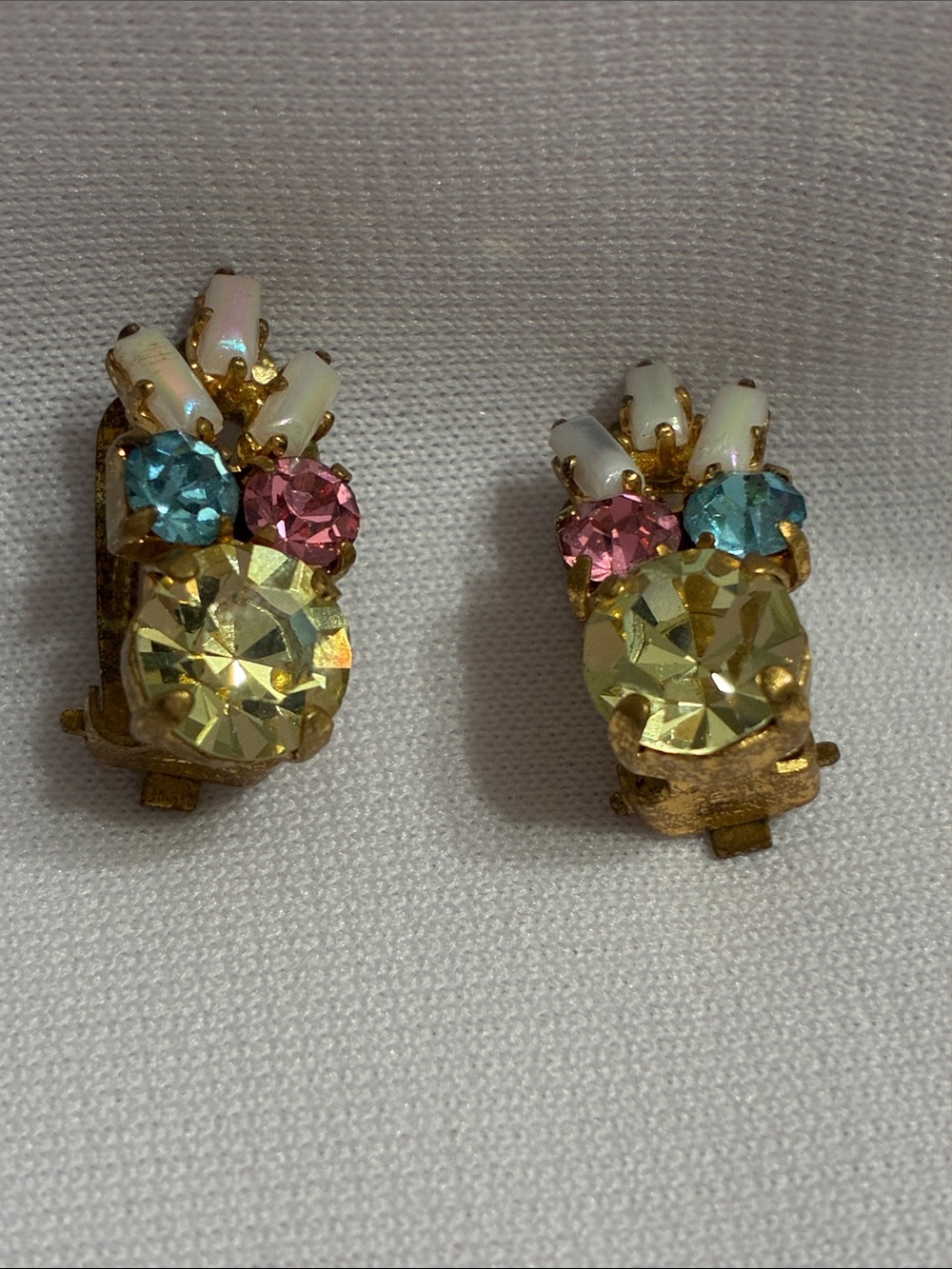 Vintage Mid-Century Gold-Tone Pastel Crystal Clip Earrings